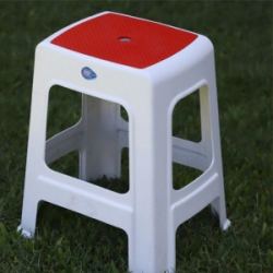 Banquito Apilable Goliat Blanco Tapa Roja VOSS 2000